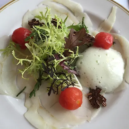 Aarøsund 4*