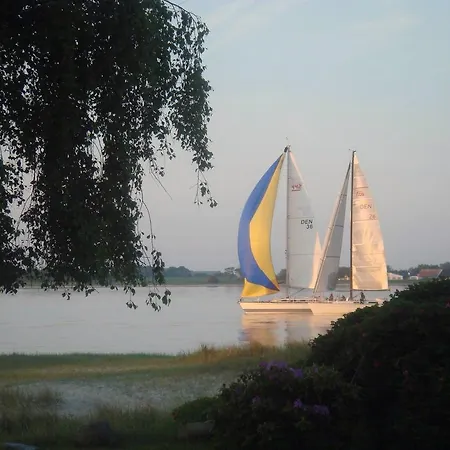 Aarosund Хадерслев